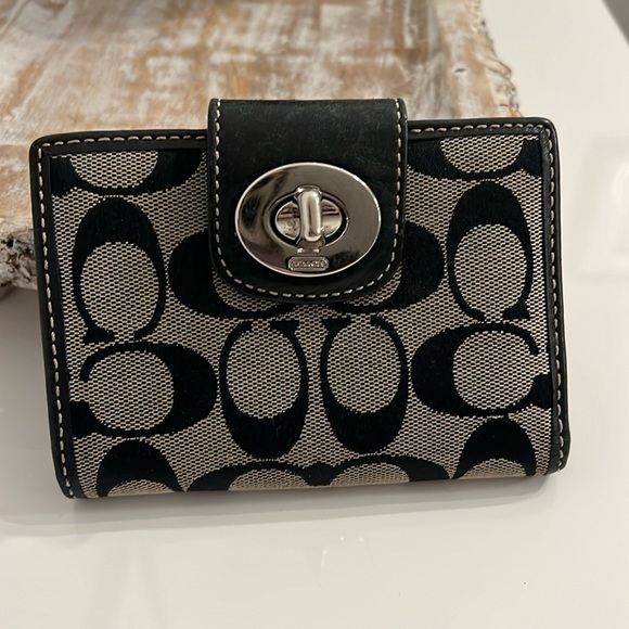 Coach Handbags - Coach wallet